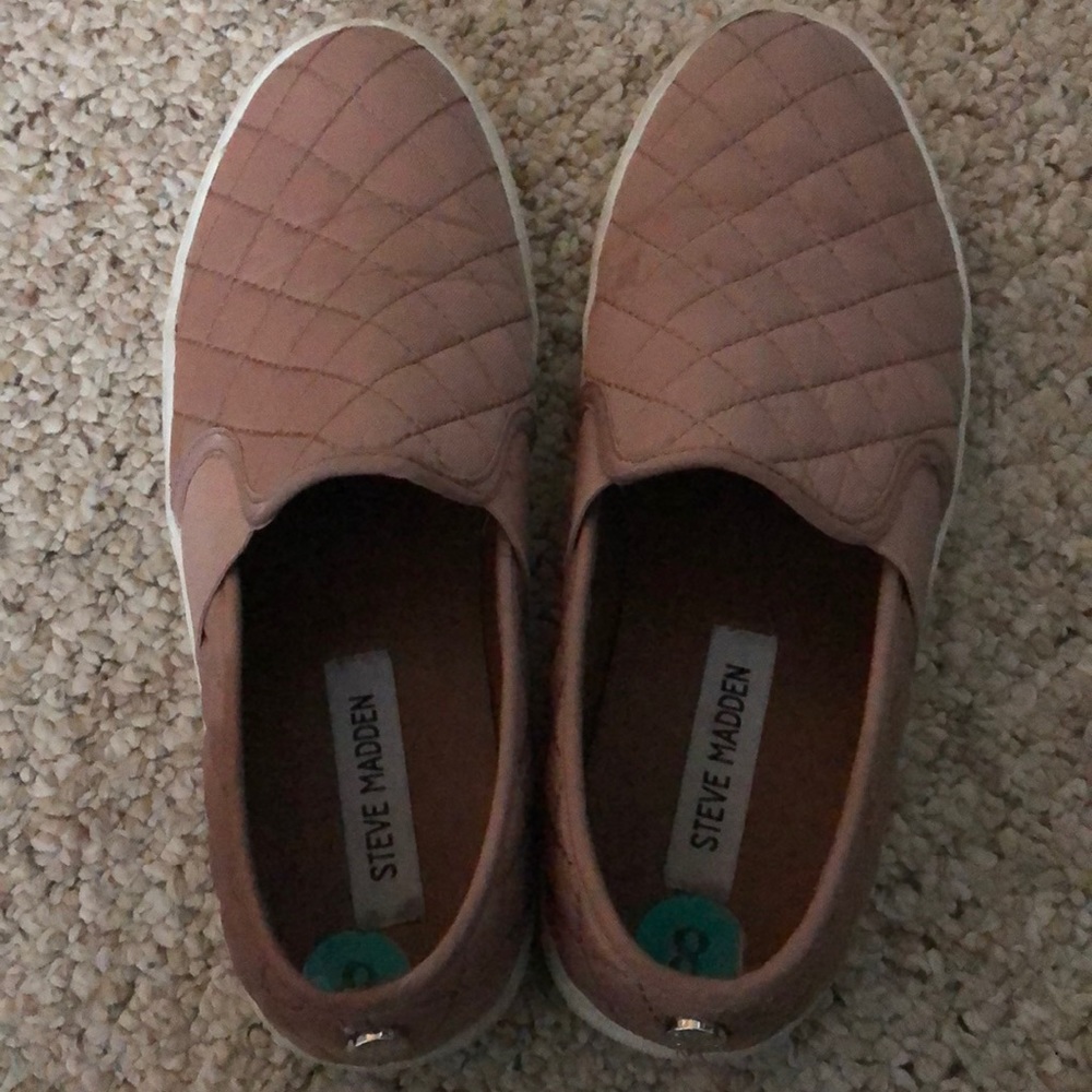 Steve Madden slides